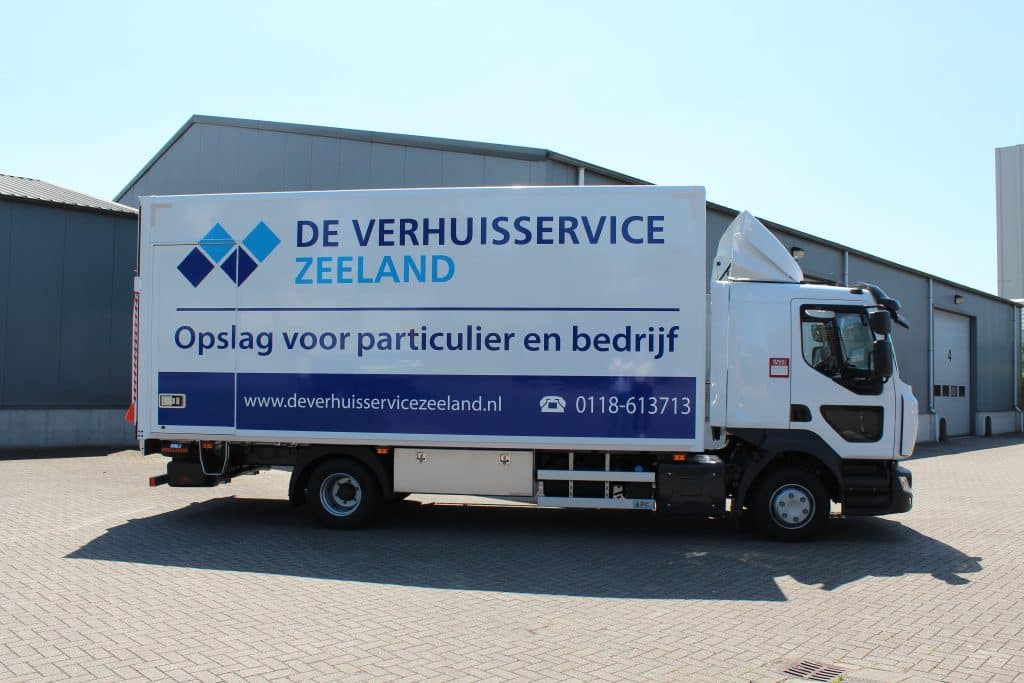 Vrachtwagen verhuisbedrijf Middelburg. De verhuisservice Zeeland